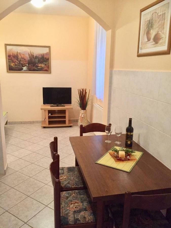 Apartments Marinela Poreč Extérieur photo